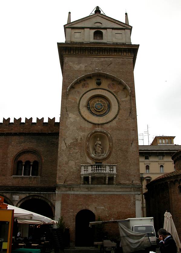 နာရီစင်နှင့် အချိန်ပြတိုက် - Mantova | Secret World Trip Planner