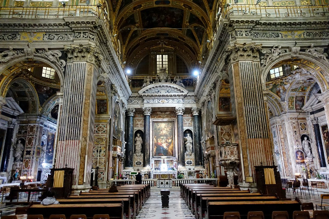 جیسس کا چرچ؛ - Chiesa dei Santi Ambrogio e Andrea | Secret World Trip Planner