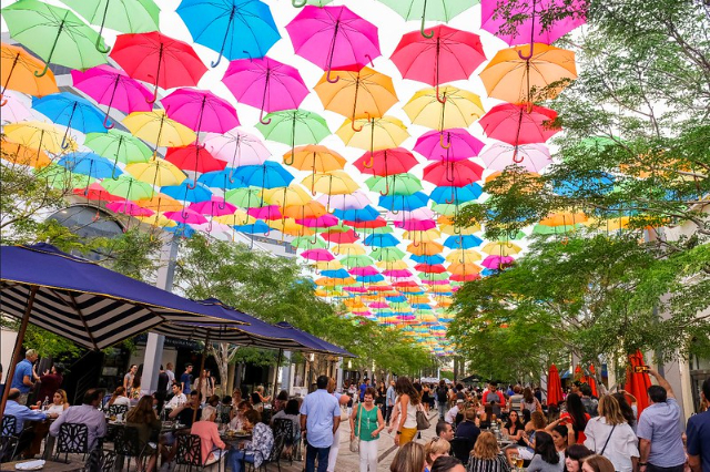 Praza da Giralda - Coral Gables | Secret World Trip Planner