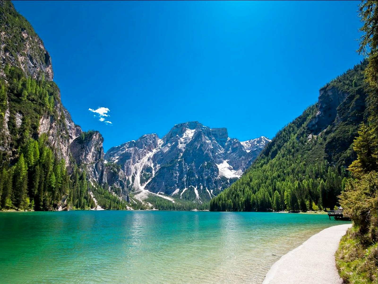 Danau Braies - Lago di Braies | Secret World Trip Planner