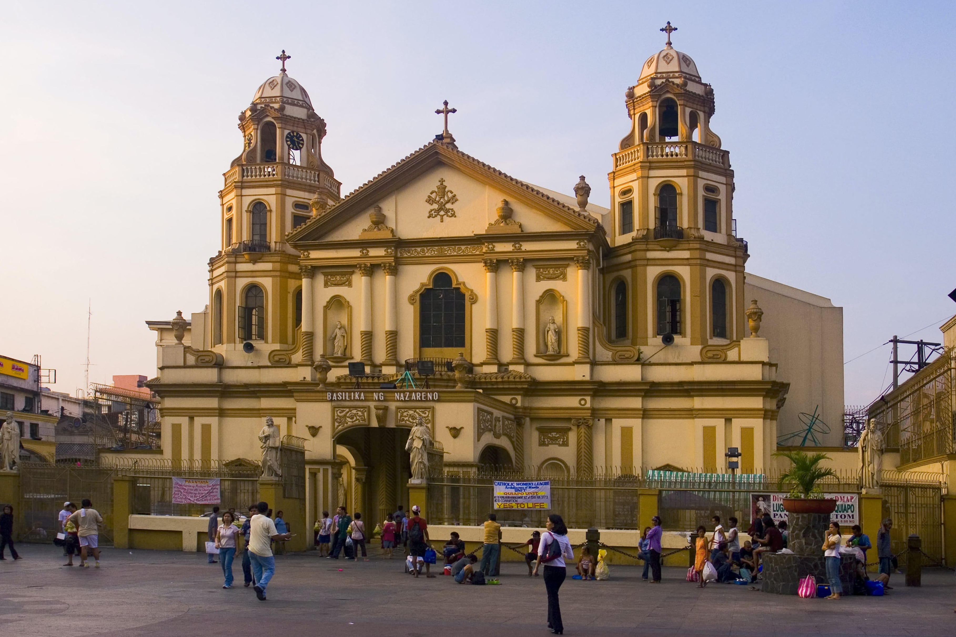 Chiesa di Quiapo, la Basilica del Nazareno Nero — Manila
