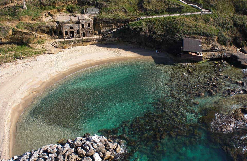 Simbahan ng Piedigrotta - Pizzo | Secret World Trip Planner
