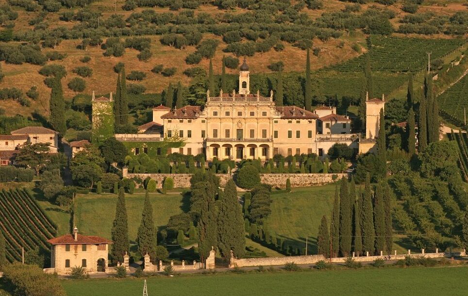 Grezzana: شاندار ولا Allegri - Cuzzano | Secret World Trip Planner