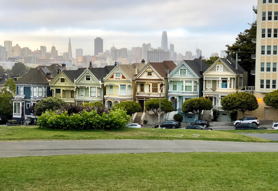 San Francisco:The painted Victorian and Edwardian Houses - San Francisco | Secret World Trip Planner