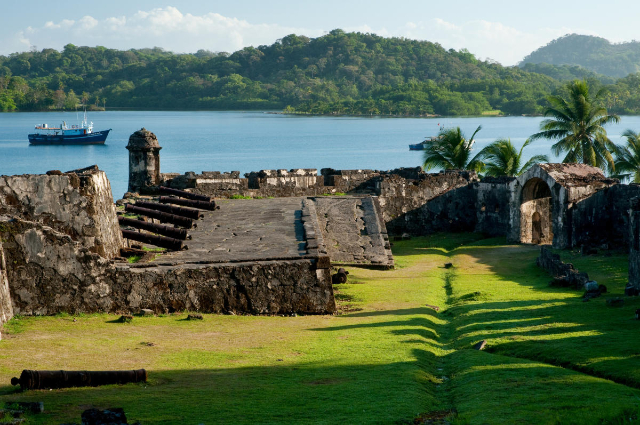 The city of Portobelo - Distretto di Portobelo | Secret World Trip Planner