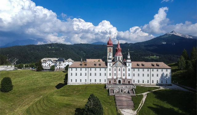 Hodočašće Pietralba - Nova Ponente | Secret World Trip Planner