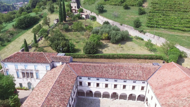 برولو اور اسٹرابیری۔ - Conegliano | Secret World Trip Planner