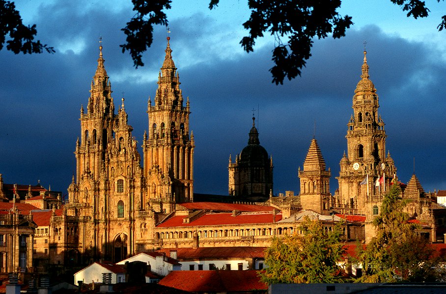 Santjago de Kompostela - Santiago di Compostela | Secret World Trip Planner