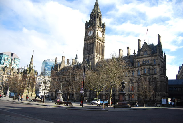 Manchester Town Hall, ett måste se av staden Manchester, anses - 20 Albert Square | Secret World Trip Planner