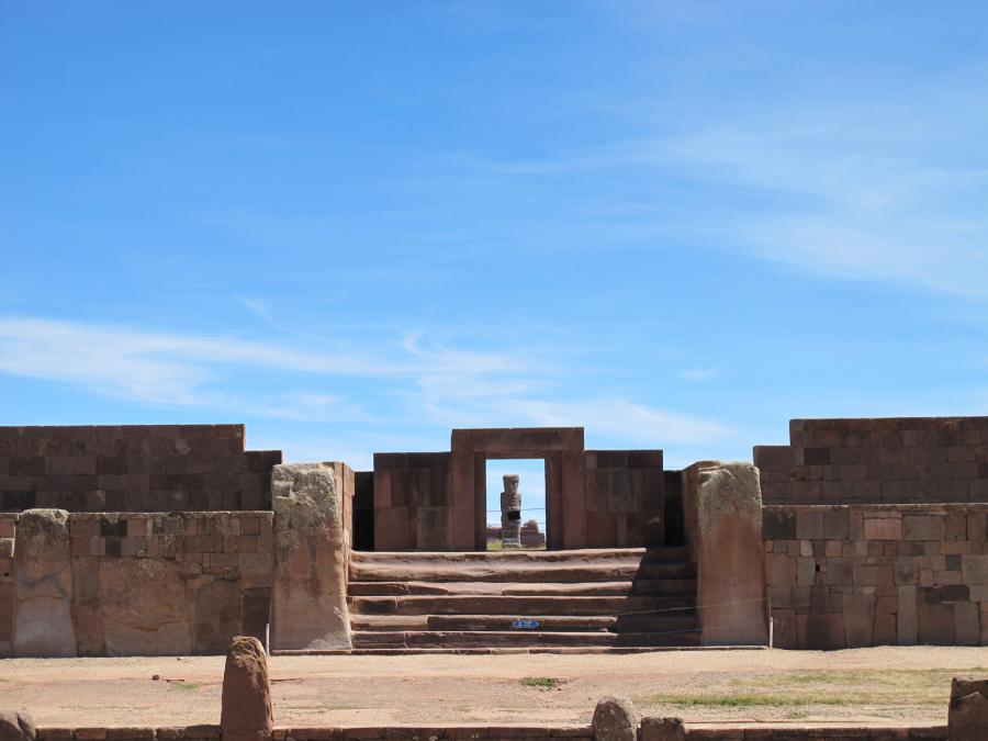 ტივანაკუ - Tiwanaku | Secret World Trip Planner