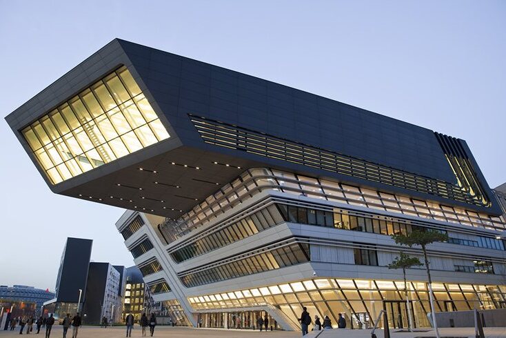 Zaha Hadidi na Vienna Maktaba - Wien | Secret World Trip Planner