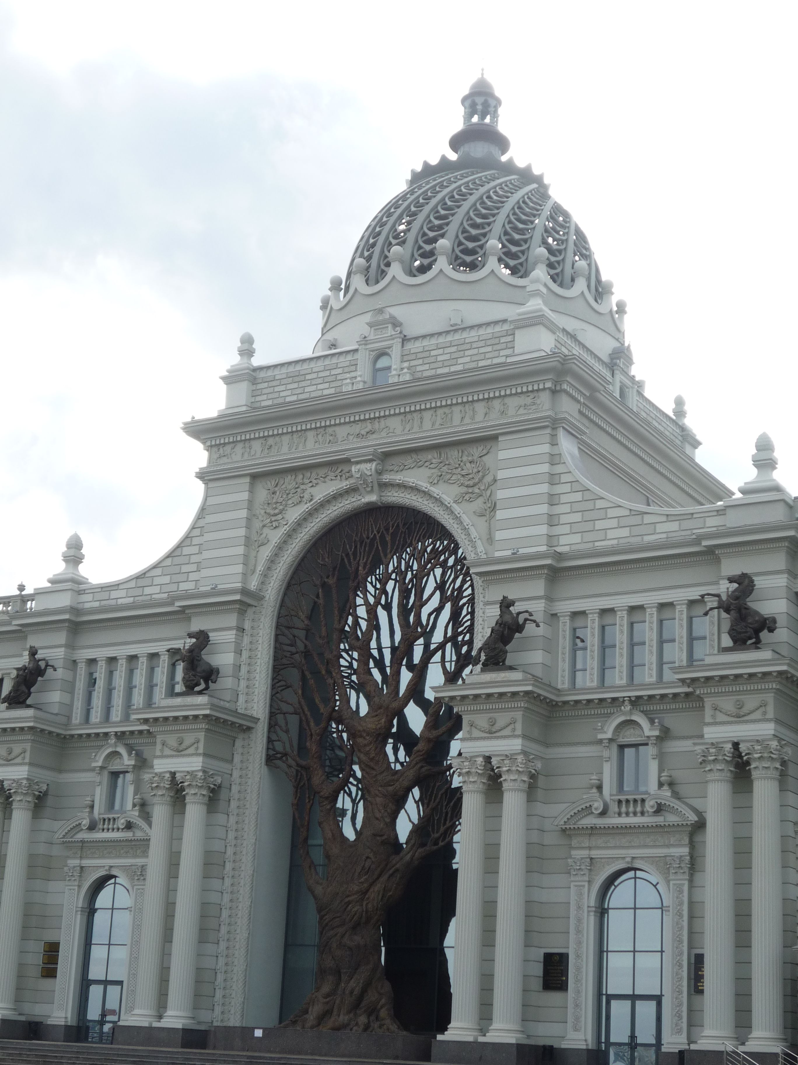 Kazan | Il bellissimo edificio del Ministero dell'Agricoltura - Kazan | Secret World Trip Planner
