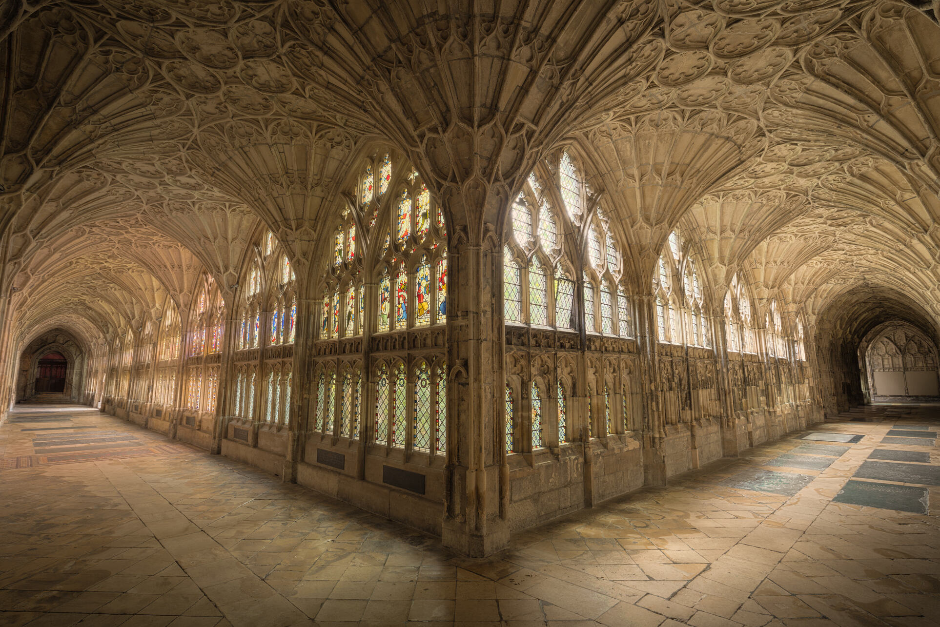 Il Chiostro della Cattedrale di Gloucester: Un luogo magico — Gloucester Cathedral
