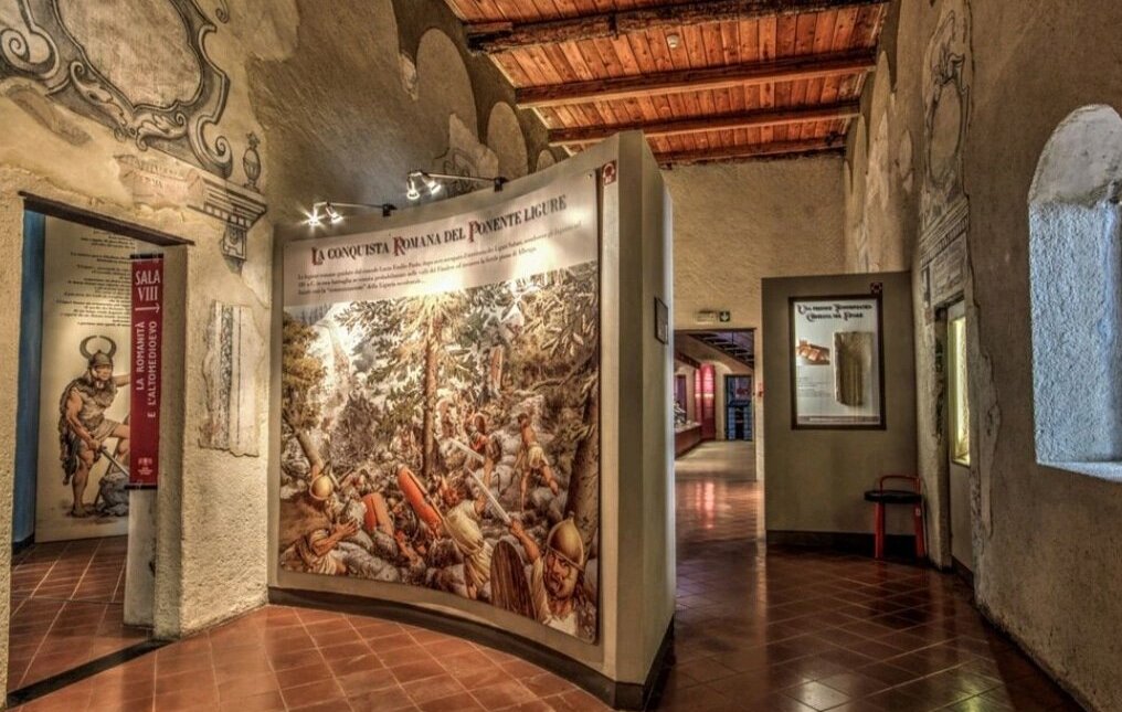 フィナーレの考古学博物館、市民図書館とアートギャラリー - Finale Ligure | Secret World Trip Planner