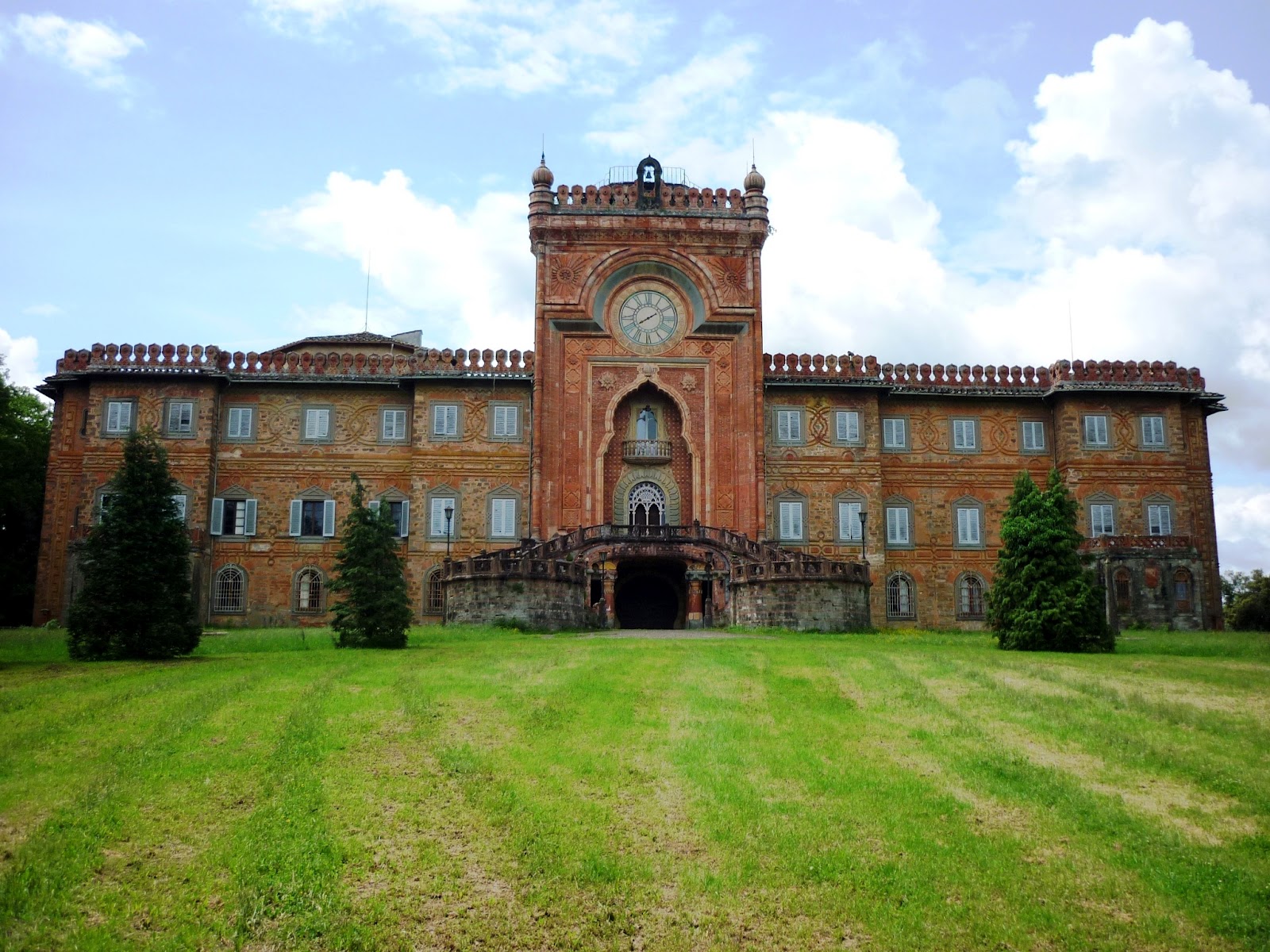 Zamek Sammezzano - Leccio | Secret World Trip Planner