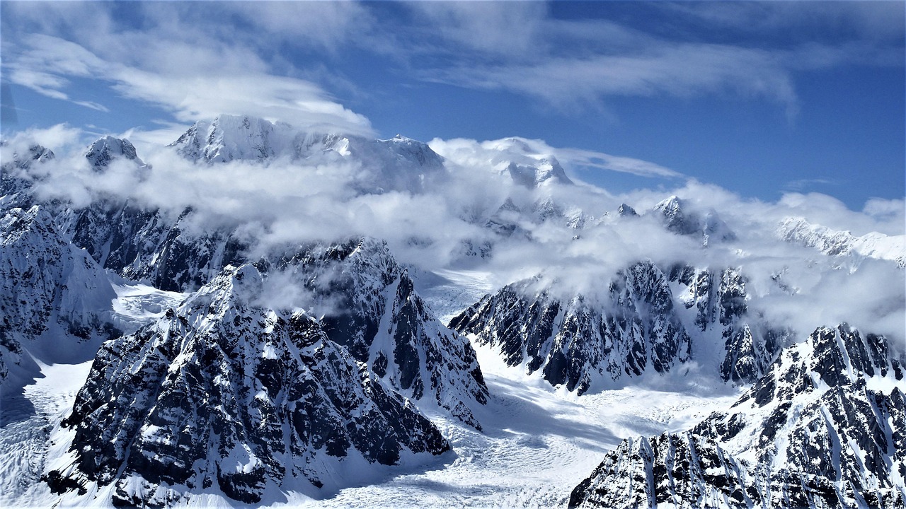 Mount Denali, the third most isolated mountain in the world - Monte Denali | Secret World Trip Planner