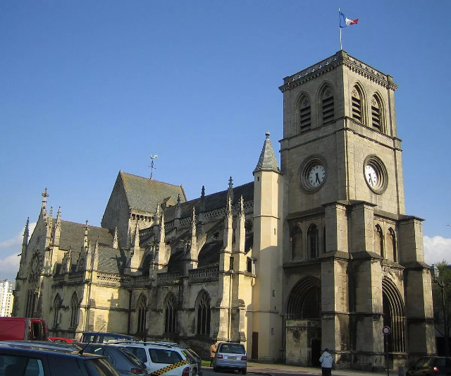 Чербургийн Ариун Гурвалын Базилика - Cherbourg-en-Cotentin | Secret World Trip Planner