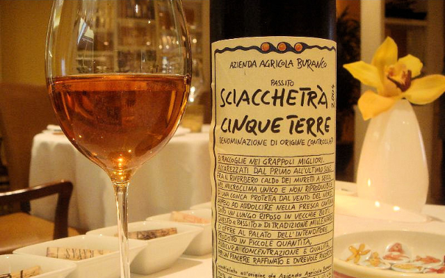 Sciacchetrà rozijnenwijn - Riomaggiore | Secret World Trip Planner