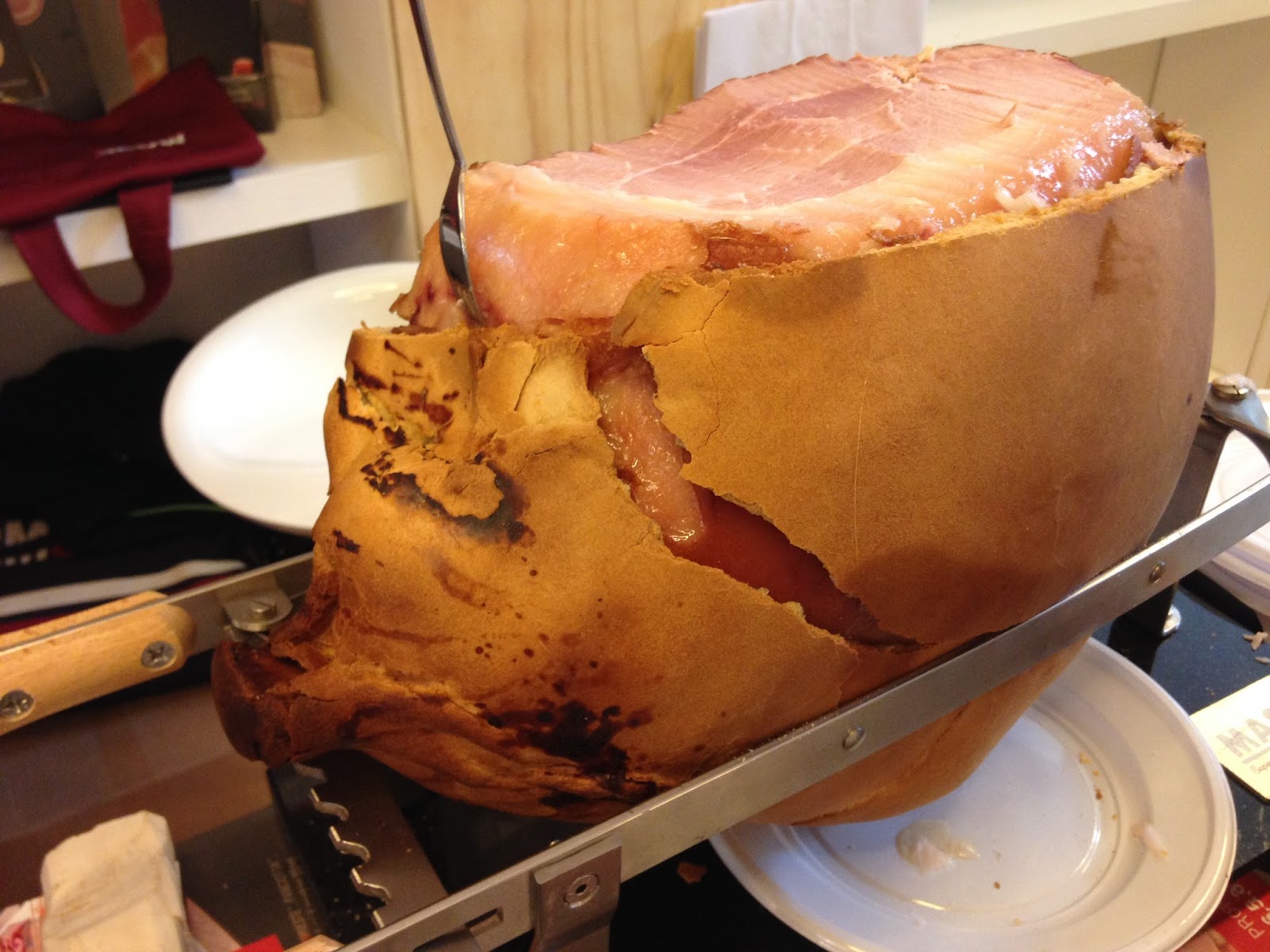 Jambon cuit en croûte de pain — Trieste