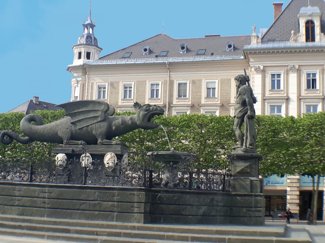 Lindworm စမ်း - Klagenfurt am Wörthersee | Secret World Trip Planner