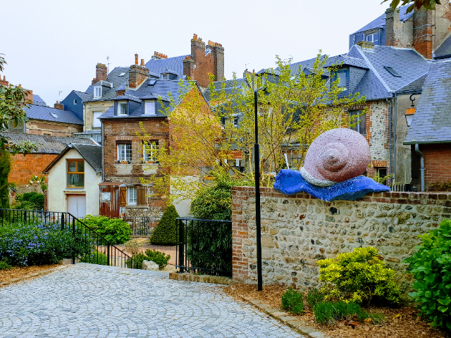 Vrt Tripota - Honfleur | Secret World Trip Planner