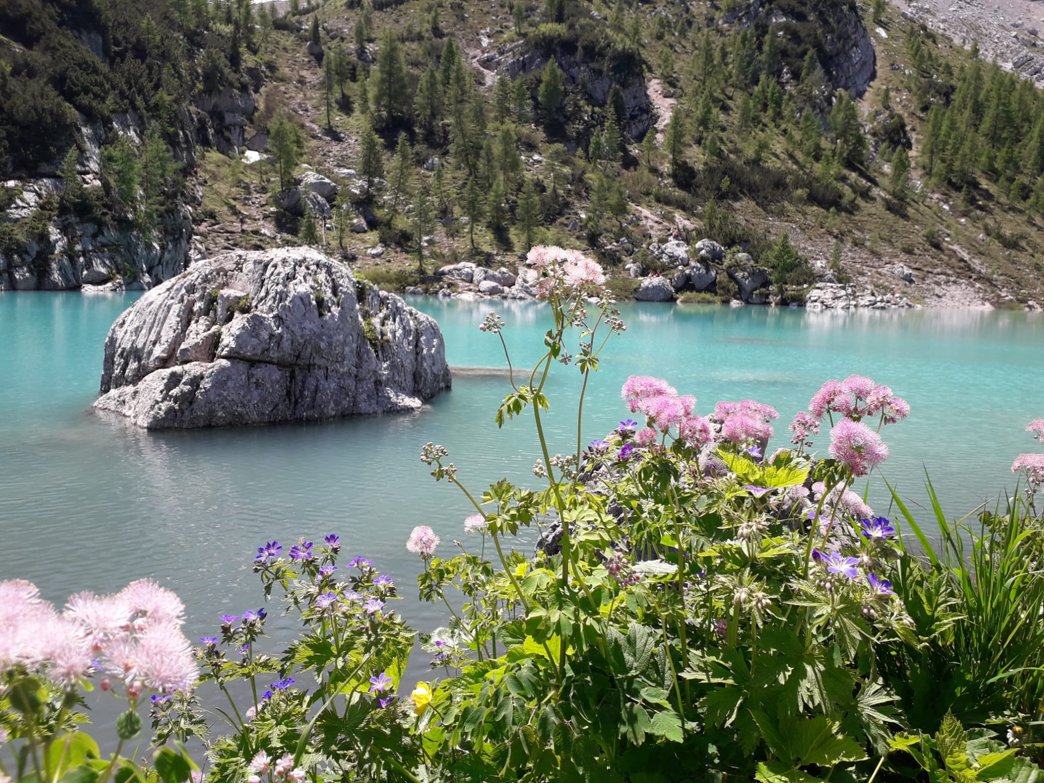 Jezero Sorapis, jedno z nejkrásnějších míst v Dolomitech - Lago Sorapis | Secret World Trip Planner