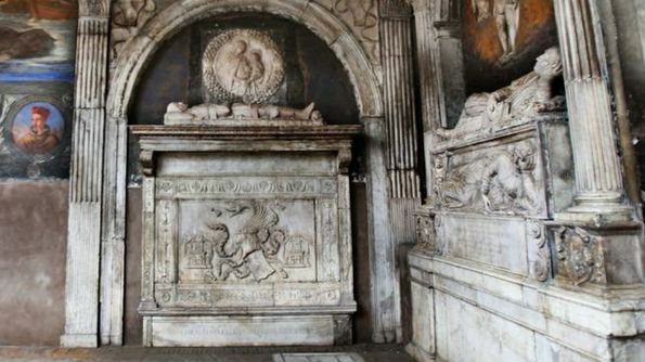 Makam Dracula - Napoli | Secret World Trip Planner