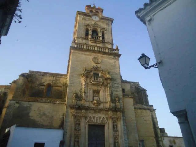 Костел Святого Петра - Arcos de la Frontera | Secret World Trip Planner