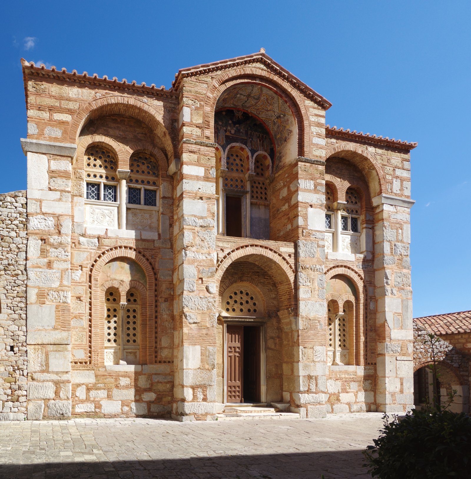 The Monastery of Ossios Loukas - Distomo | Secret World Trip Planner