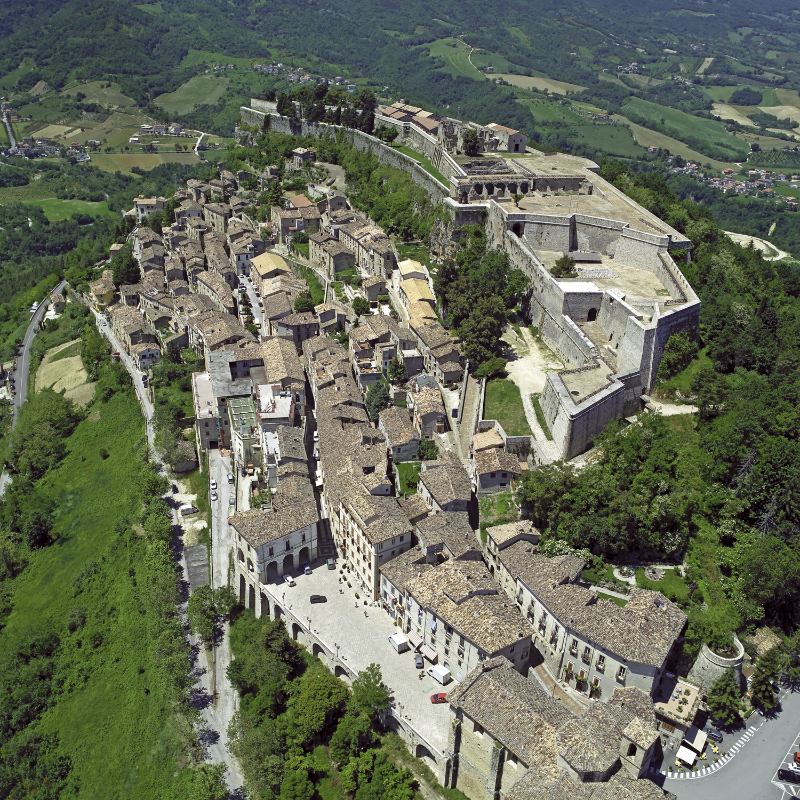 Фортеця Чівітелла-дель-Тронто - Civitella del Tronto | Secret World Trip Planner