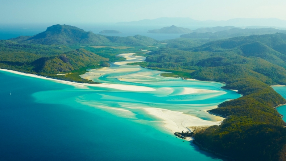 The Great Barrier Reef and the Whitehaven Beach - Whitsundays | Secret World Trip Planner