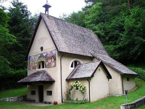 La légende de la Madonna della Rocchetta - 38050 Ospedaletto TN | Secret World Trip Planner