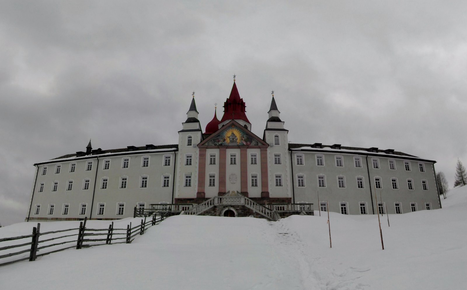 Santuário de Nossa Senhora de Pietralba - Nova Ponente | Secret World Trip Planner