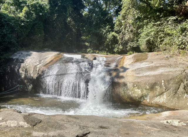 La cascata Cachoeira da Toca - Ilhabela - SP | Secret World Trip Planner