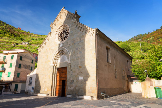 Crkva San Lorenzo - Manarola | Secret World Trip Planner