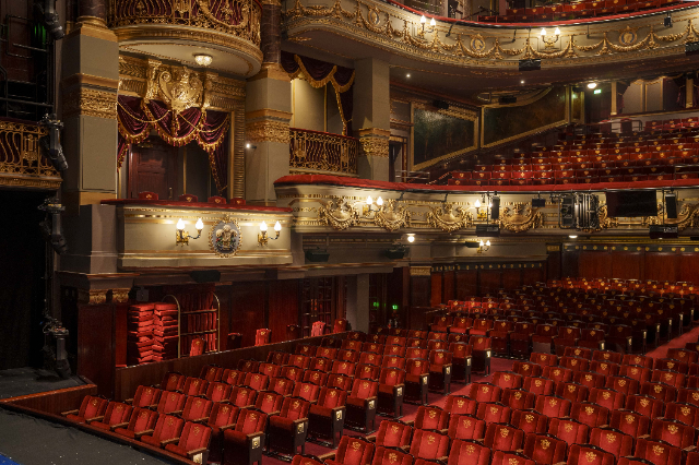 Teatrul Regal Drury Lane - Catherine St | Secret World Trip Planner