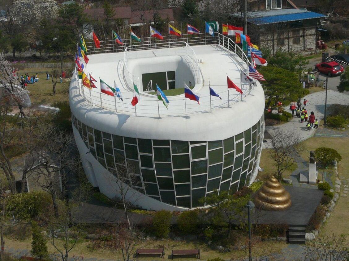 Una casa a forma di toilette, Haewoojae, che significa la casa per soddisfare il proprio anx - Suwon | Secret World Trip Planner