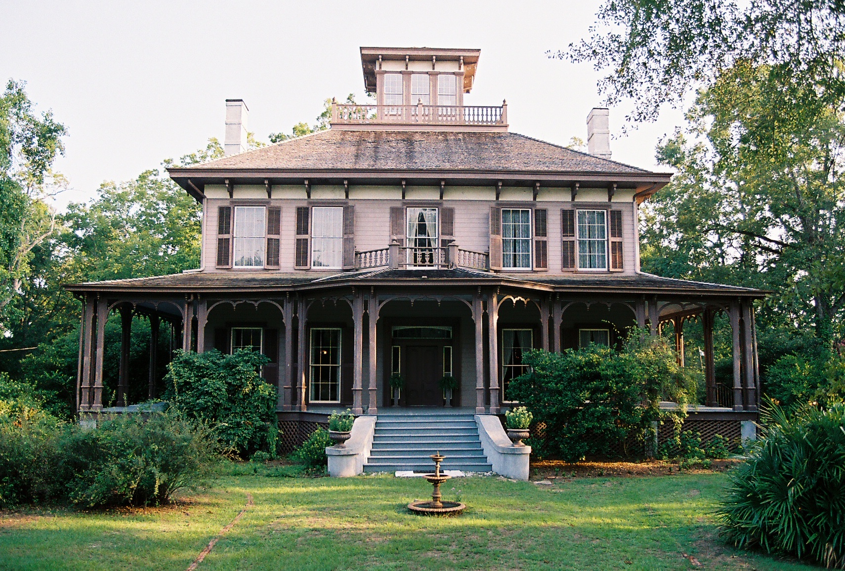 Fendall Hall in Eufaula - Eufaula | Secret World Trip Planner