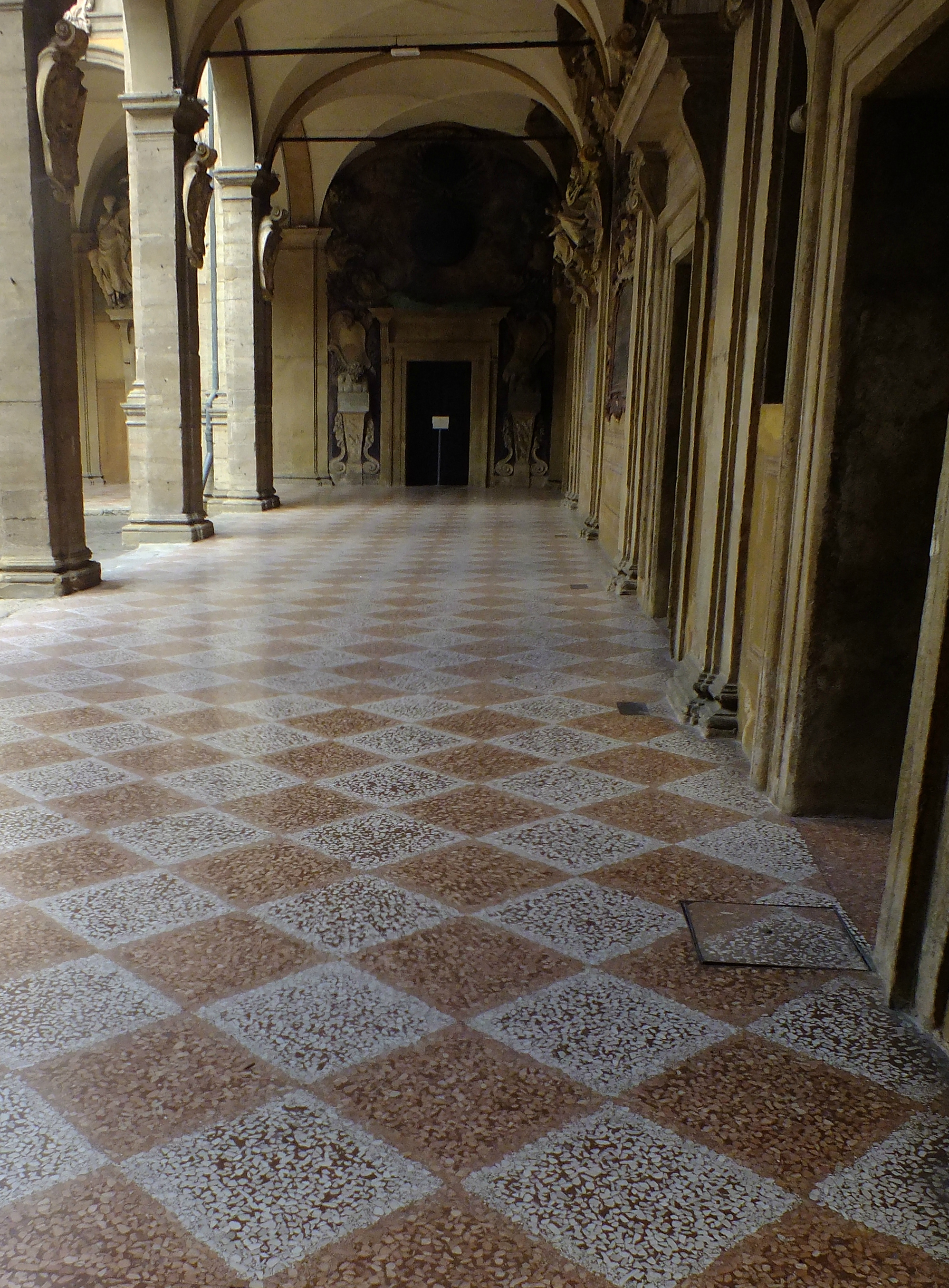 Anatomiko Antzerki Archiginnasius - Bologna | Secret World Trip Planner