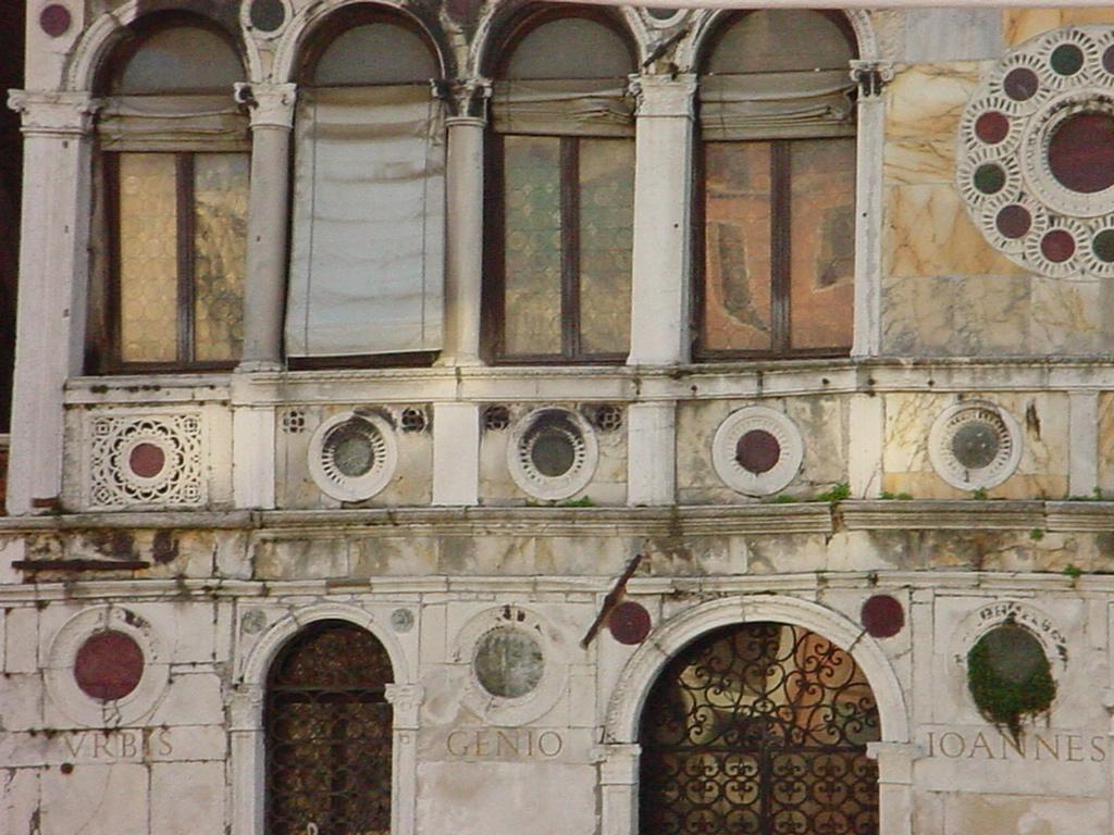 저주받은 궁전 카 다리오 - Venezia | Secret World Trip Planner