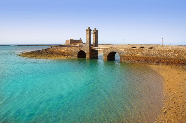 ปราสาทเซนต์คาเบรียล - Arrecife | Secret World Trip Planner