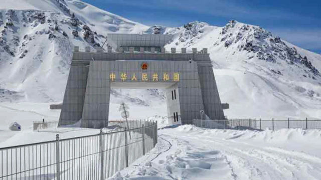 Khunjerab Pass: The Ultimate High-Mountain Adventure - Kashgar Prefecture | Secret World Trip Planner