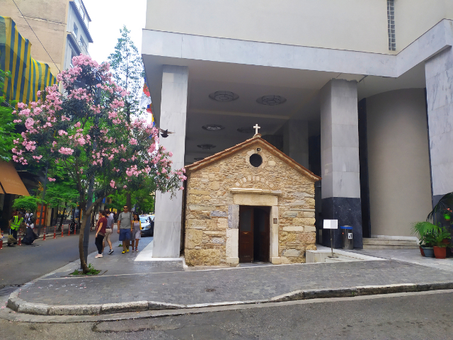 Kostel Agia Dynami: Byzantská svatyně v moderním hávu - Athina | Secret World Trip Planner