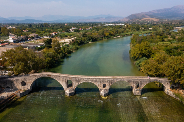 Ponte di Arta - Thiakogianni 14 | Secret World Trip Planner