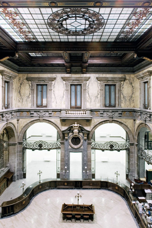 Palazzo Zevallos Stigliano in zadnji Caravaggio - Napoli | Secret World Trip Planner