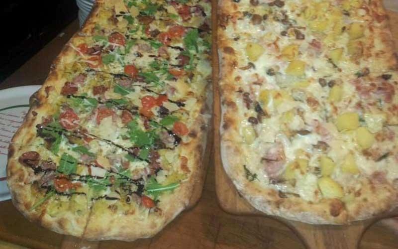 Amalfijska obala: Pizza al Metro - 84010 Tramonti SA | Secret World Trip Planner