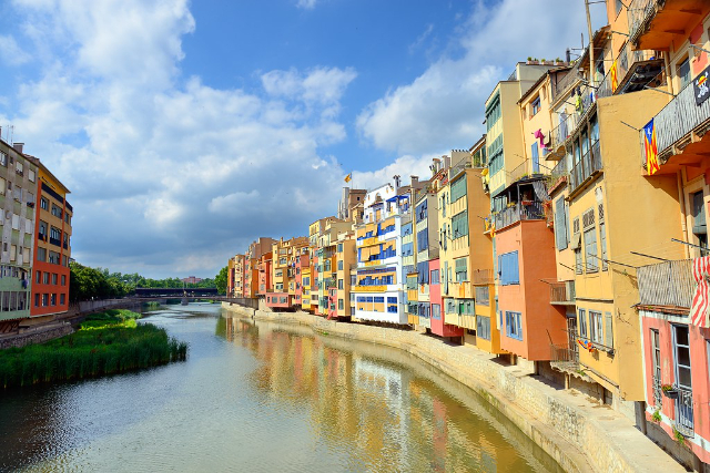 The Onyar River Houses – Girona’s Colorful Soul - Girona | Secret World Trip Planner