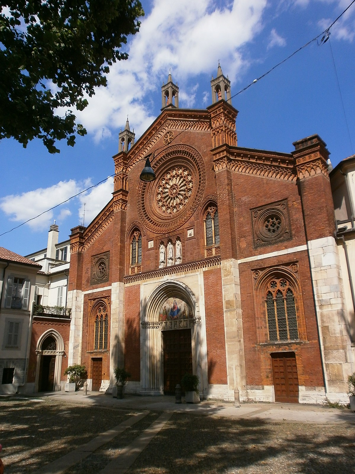Milan: Séipéal de San Marco - Milano | Secret World Trip Planner