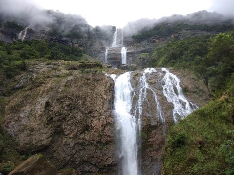 Kynrem Falls, la settima cascata più alta dell'India — Cherrapunjee
