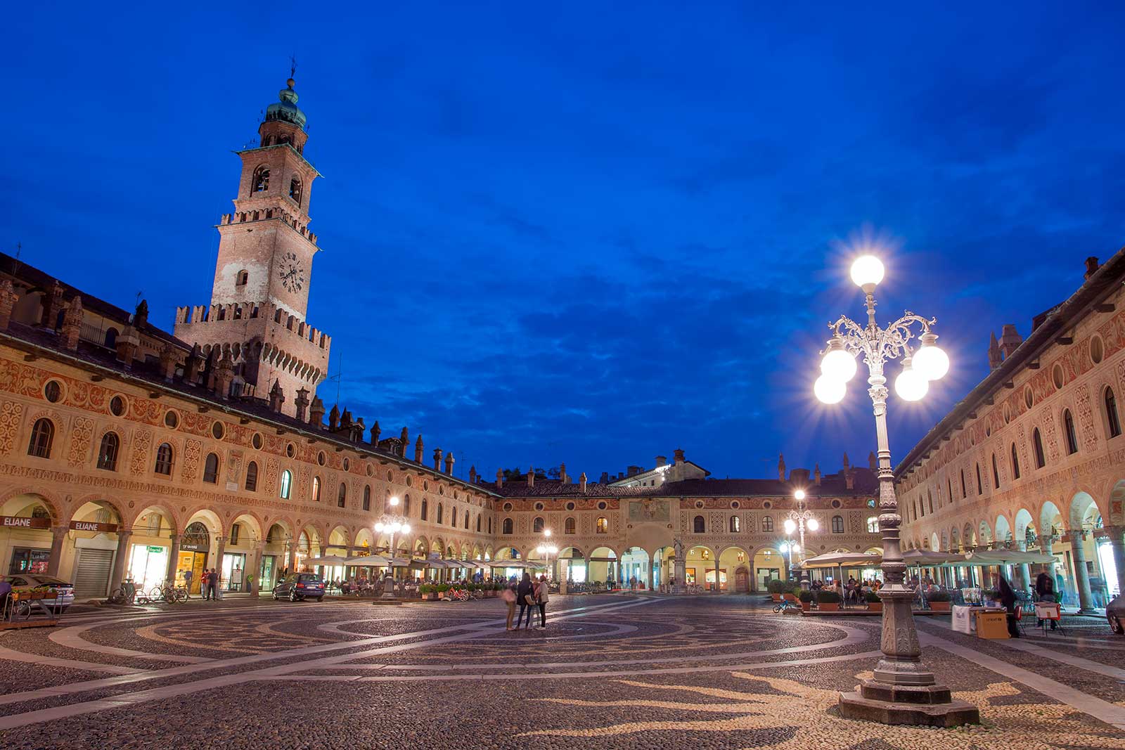 Ducal torg - Vigevano | Secret World Trip Planner